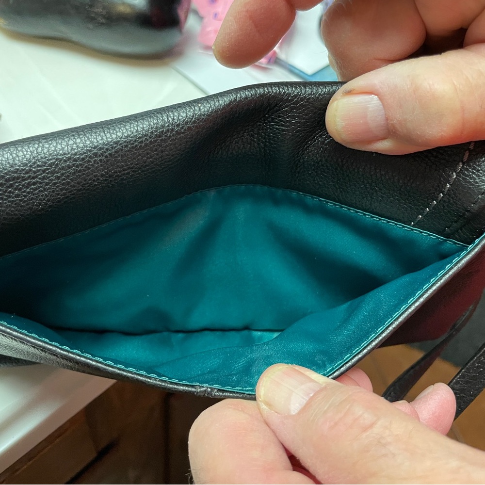 Purse - Picture 2 of 3